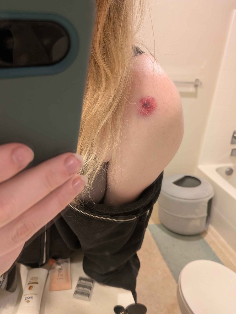 Runeslielo's tweet photo. don't let the puppygirl bite you, no matter what they say https://t.co/RNiv9s4waQ