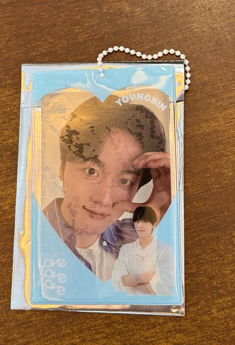 daisy_fantasy9's tweet photo. SF9 2026 SPECIAL FANMEETING IN JAPAN -LOVE LOVE LOVE-
☆交換☆
譲）カードスリーブ→ヨンビン
       トレカ→画像のもの

求）カードスリーブ→インソン
       トレカ→画像以外のヨンビン、ジェユン、フィヨン、チャニ

本日会場にて交換して下さる方を探しています！ https://t.co/wdHZegCEM2