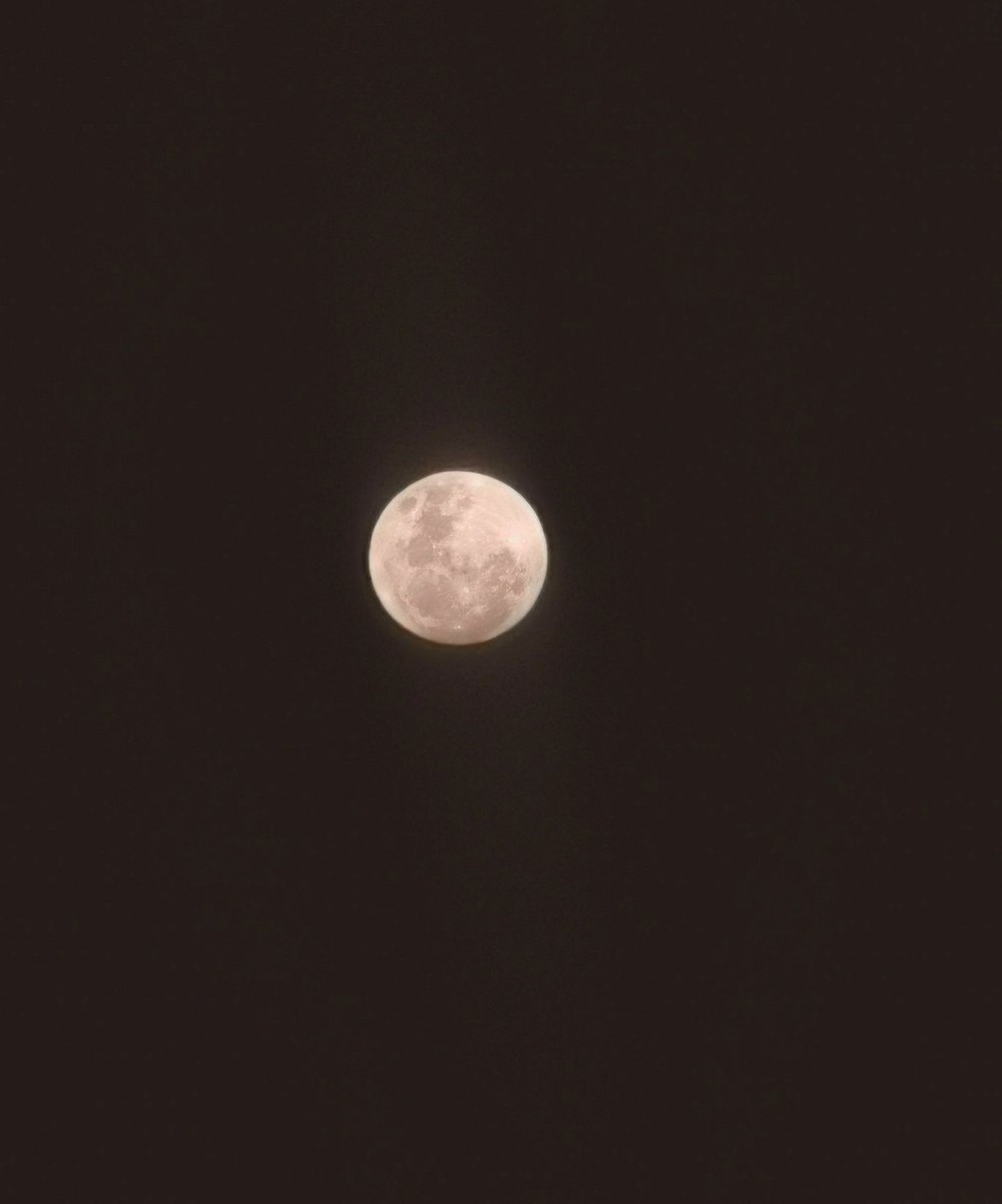Octavio_01's tweet photo. Hagan lo que Hagan,  salgan a contemplar la luna.. https://t.co/226Z60qNnK