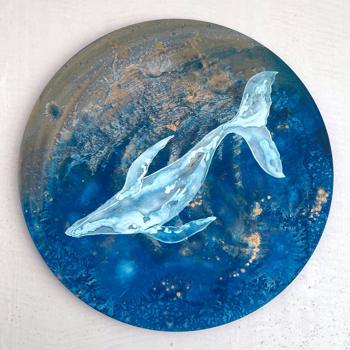 shige_hnm's tweet photo. ［Work Introduction］
Title: Oceanic Resonance -1-
Size: H530 x W530 x D25mm
Material: Wood panel / Japanese pigment / Gohun / Chinese ink 
#art #livingwithart #gallery #whale #日本画 https://t.co/FVCZfMteAs