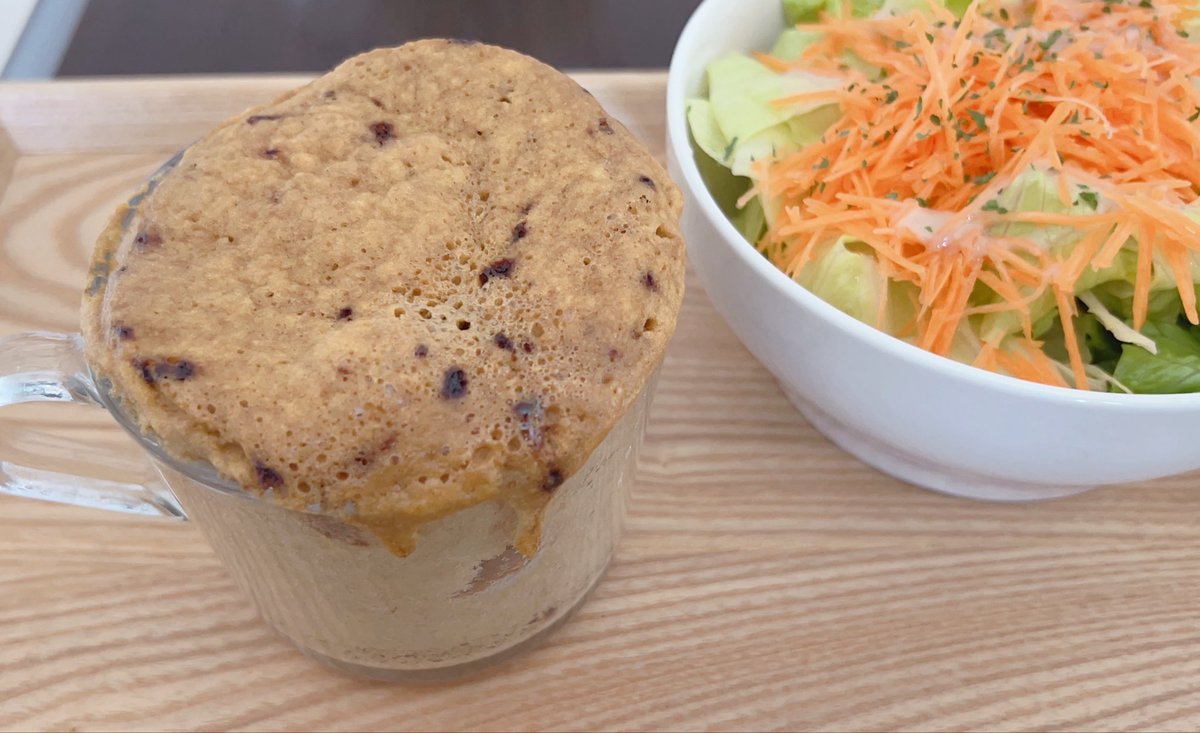 rin___lemon's tweet photo. 今朝はコーヒー風味の米粉マグケーキを作ってみた😋
今はホントいい時代やね✨
いろんなレシピ… しかも私なんかでも作れる超〜簡単レシピをネットが教えてくれる☺️
#米粉
#米粉マグケーキ
#あふれた🤣 https://t.co/cJgYCBTgO7