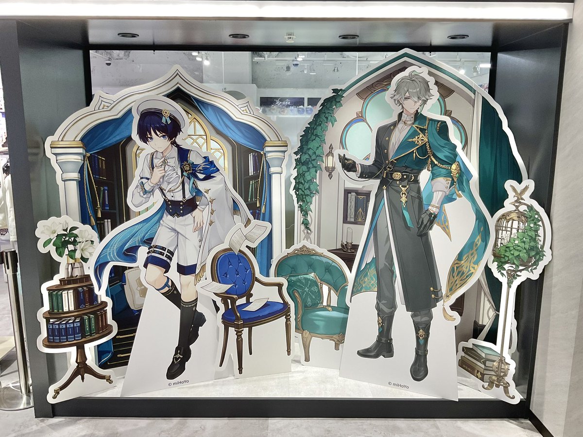 _fantasyvillage's tweet photo. 本日より #原神【#煌めく夜の宴シリーズ】のパネルに
#放浪者 が仲間入しました！🐈‍⬛

＃アルハイゼン と一緒に皆様をお出迎えいたします♪

ぜひお持ちのグッズと一緒に撮影をお楽しみください📷´-
※撮影時は、周囲のお客様や店舗へのご配慮をお願いいたします。

皆様のご来店お待ちしております💙💚 https://t.co/3UK6jAM732