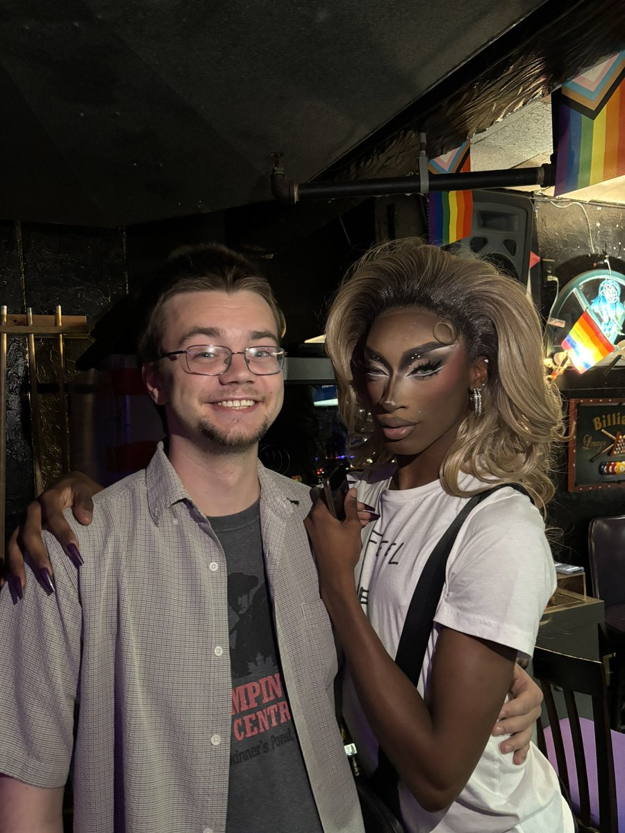 tuesdaynon's tweet photo. Saw Lana Ja’Rae randomly at Jacques on Friday and am still gagged. I don’t know why she was in full mug but zoom in on it please wowzers https://t.co/7AcVU5wUSp