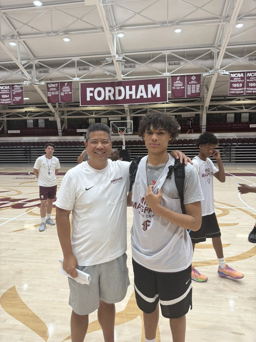 DerekLugo29's tweet photo. Thank you @coachsonic and coach @Ryan_Hyland for a great camp! I learned a lot and truly appreciate the opportunity. I’m looking forward to coming back in the future. Best of luck to you both this upcoming season!. https://t.co/ocddnOQfs2