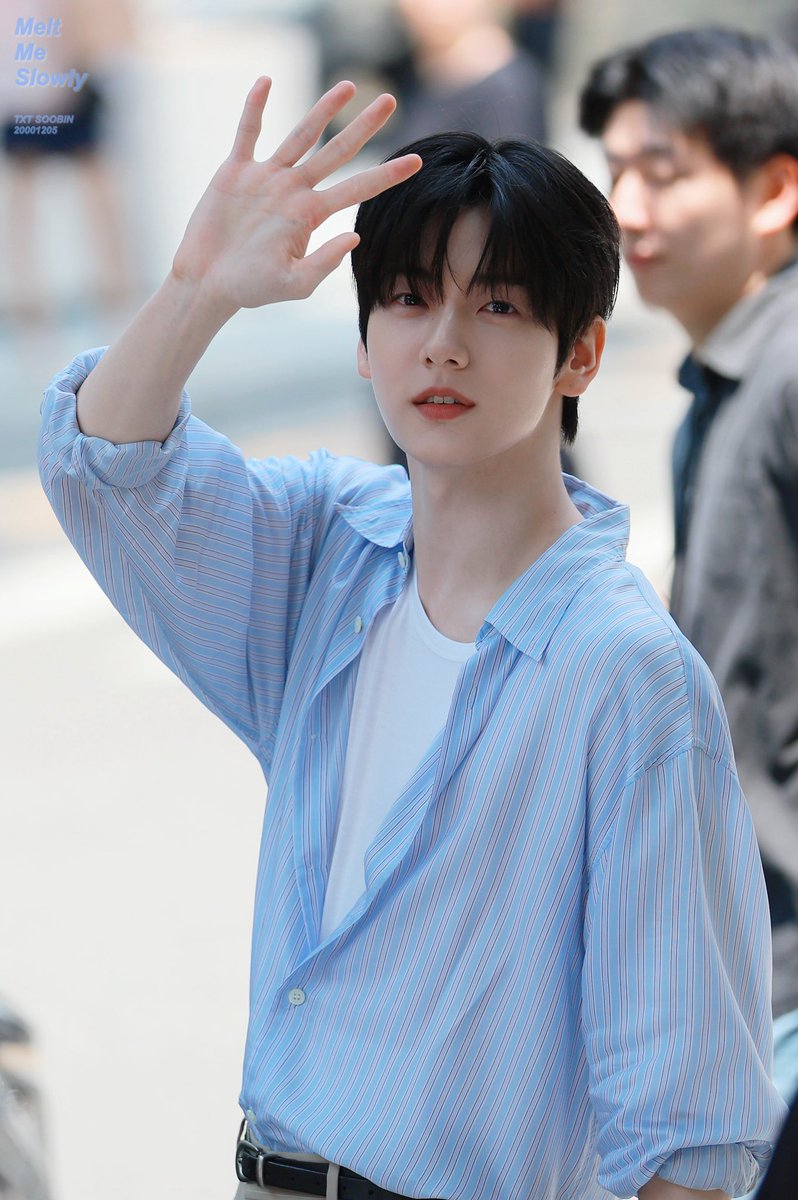 MeltMeSlowly_'s tweet photo. 260629

 Polène 퇴근

#SOOBIN #수빈 #スビン 
#txt #TOMORROW_X_TOGETHER
#투모로우바이투게더 https://t.co/LtTxFvpfC8