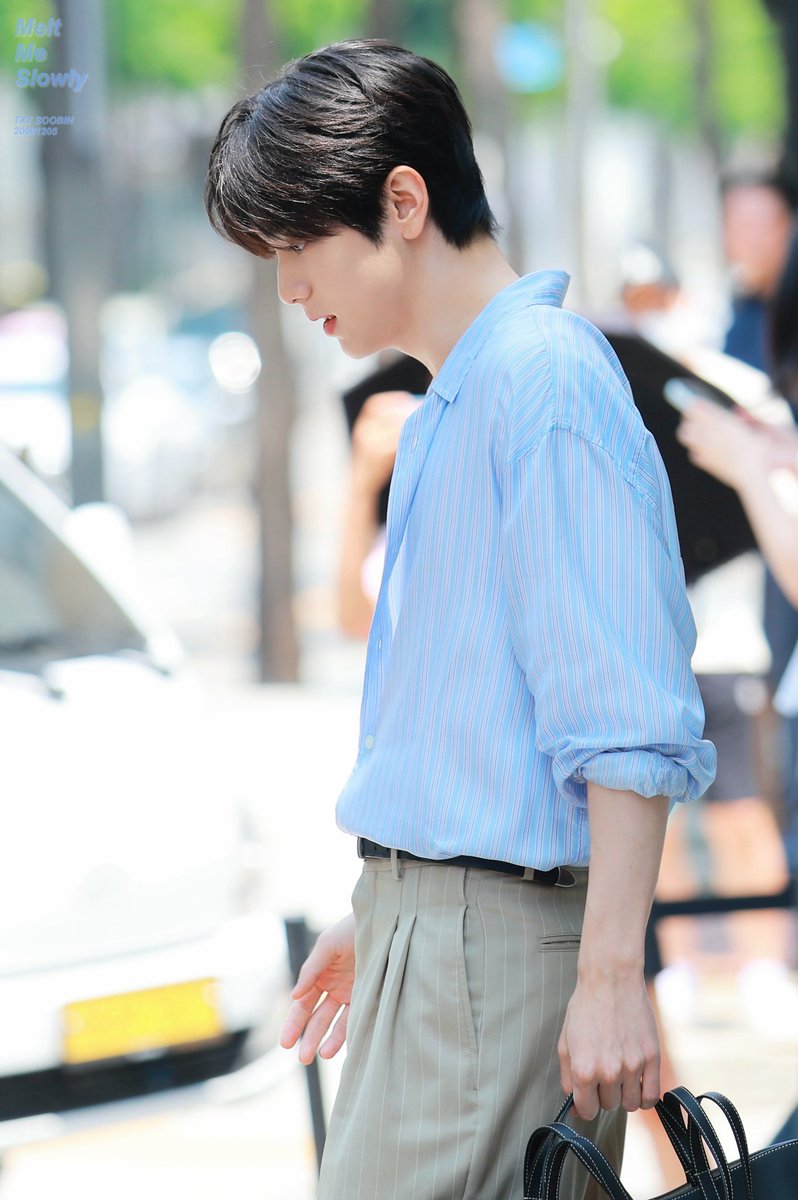 MeltMeSlowly_'s tweet photo. 260629

 Polène 퇴근

#SOOBIN #수빈 #スビン 
#txt #TOMORROW_X_TOGETHER
#투모로우바이투게더 https://t.co/LtTxFvpfC8
