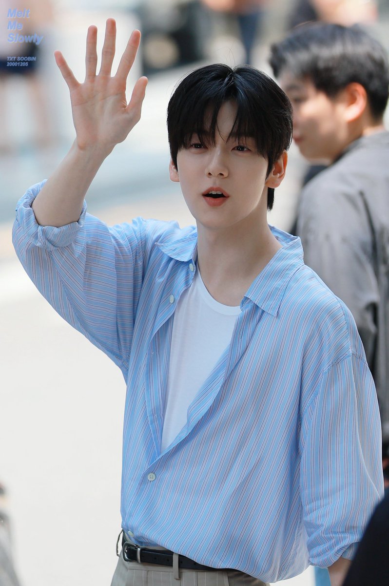 MeltMeSlowly_'s tweet photo. 260629

 Polène 퇴근

#SOOBIN #수빈 #スビン 
#txt #TOMORROW_X_TOGETHER
#투모로우바이투게더 https://t.co/LtTxFvpfC8
