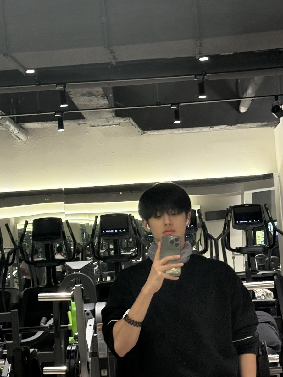 minsya16117's tweet photo. 귀하게 자란 내가 이런걸 봐도 될까.. https://t.co/hHv8EL3tnn