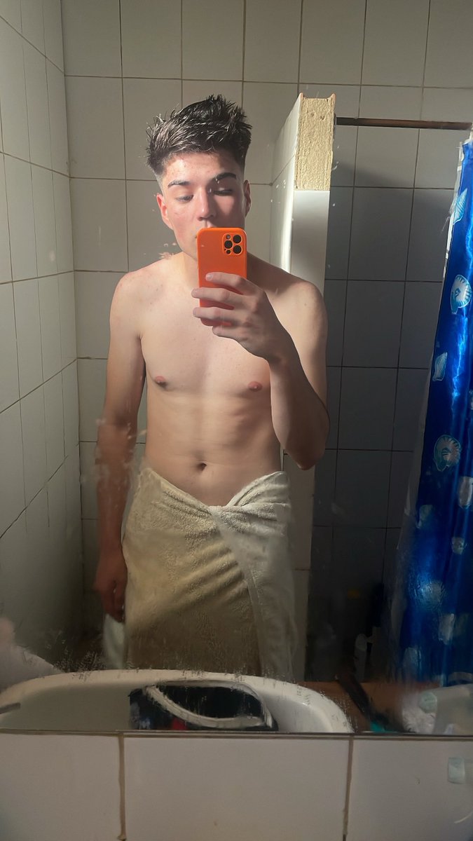 mathias(1.9k) tweet media