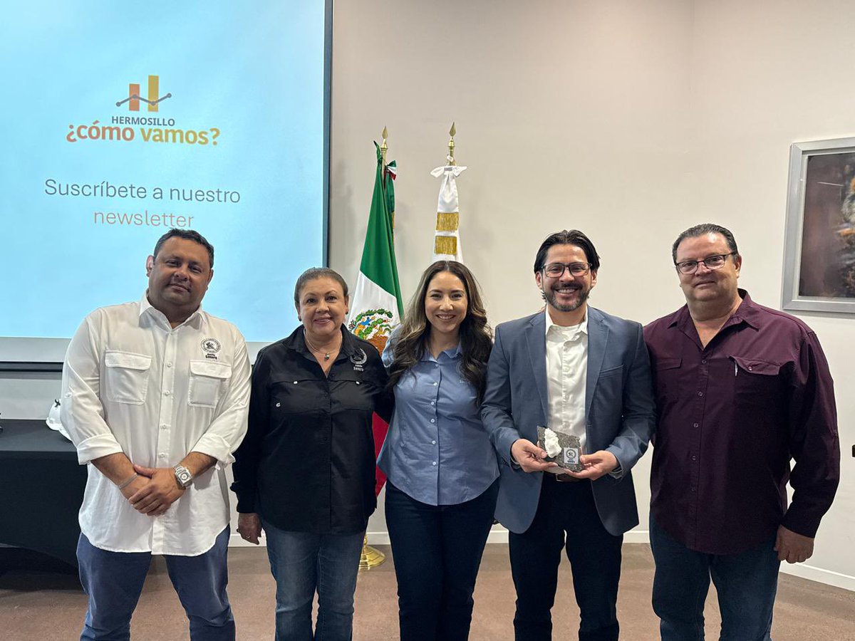 hmocomovamos's tweet photo. 🌆 Competitividad, sostenibilidad y calidad de vida en una región en crecimiento.

Agradecemos a la @AIMMGMSonora, que preside Roberto Sitten Ayala, por la invitación para compartir ante sus integrantes algunos indicadores y propuestas para un desarrollo más sustentable.
#RedHCV https://t.co/bG88JwSDe9