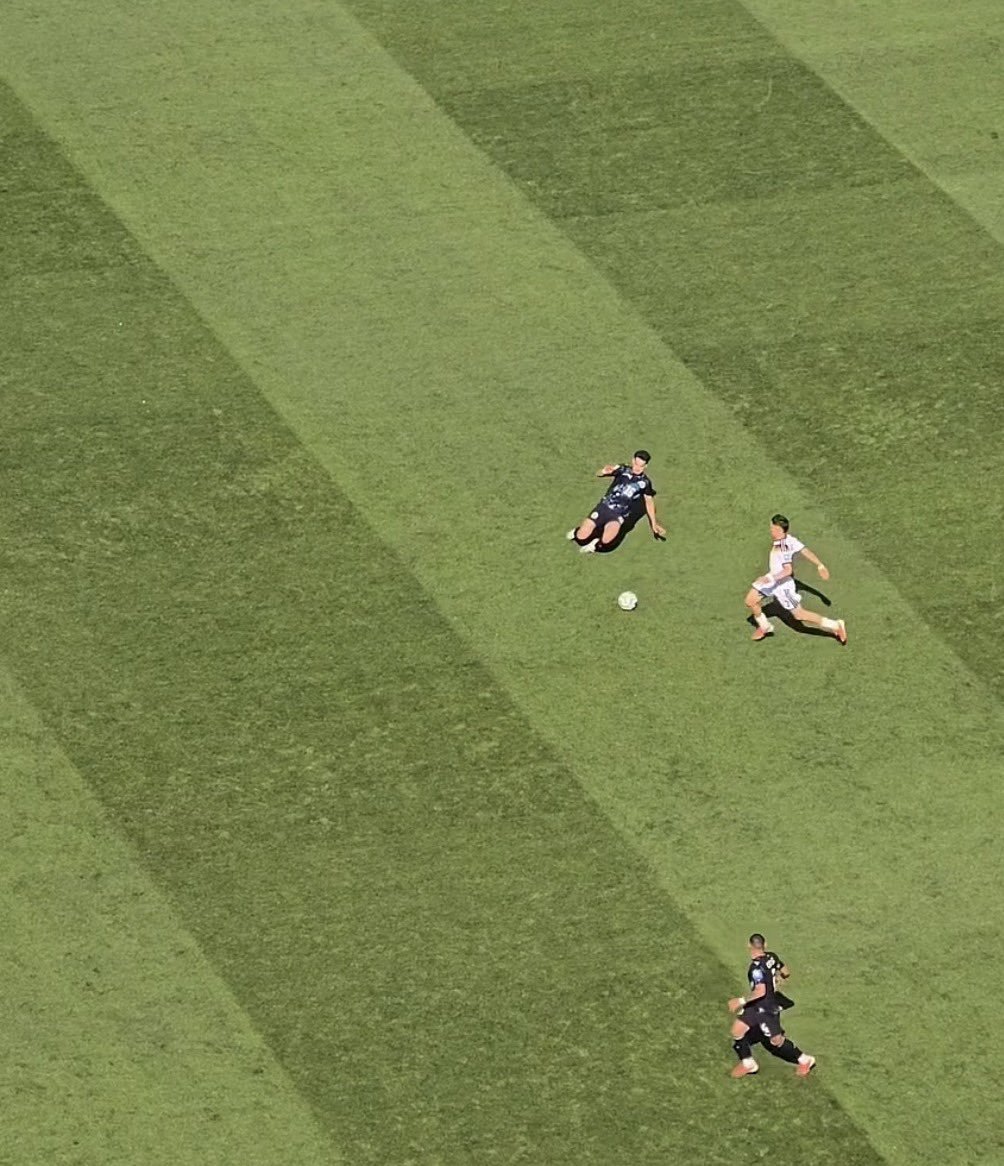 RomeoOrtigoza's tweet photo. Recuperación clave, timing perfecto.
La recuperación mental después del gol en contra ante EEUU.
Después, ésta acción te dio la confianza para seguir en un gran partido.
Damián Bobadilla y un protagónico tremendo... https://t.co/88h2gDF64R