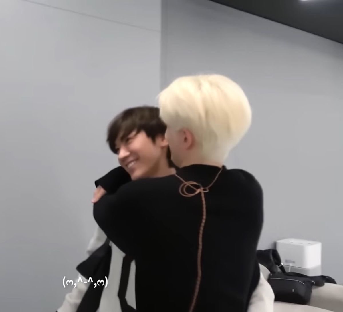 _jellybabe's tweet photo. แม่อวดลูกแต่พ่อก็จะมองหน้าแม่ รักแม่มากนะนิ https://t.co/1CjI1vxrkq