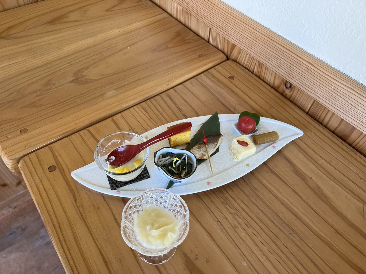 kandaseiko's tweet photo. ☀️良いお天気と沢山のお客様！に
感謝です♪
美味しいお料理も
ありがとうございました♪
ねんど大介さん感謝🫶
みきたん&amp;じゃがさんも
ご来場くださり、ありがとうございました♪
ラジオ📻は
また、告知いたします☺️ https://t.co/Rrd4OFv8lE