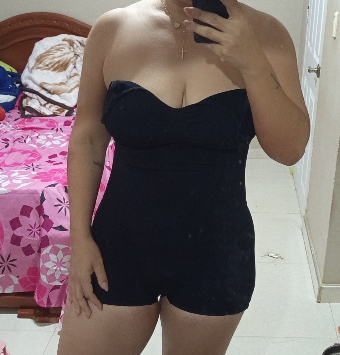 Aluna24391's tweet photo. A quienes le den RT se la mando sin la ropita!!!! 🔥🔥🔥 Me envían su capture al dm https://t.co/nP0zF4LG1W