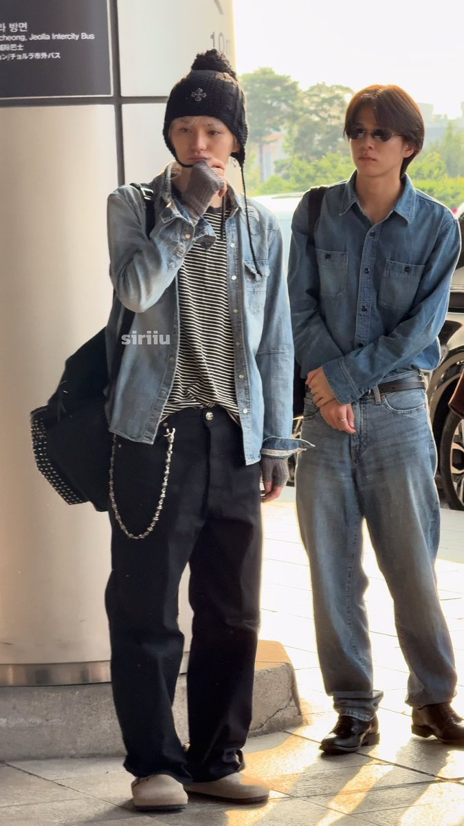 a4ahiteru's tweet photo. 요사히 비슷한 아이템 
다른느낌 나는 코디 진짜 좋아함 ㅜㅜ 
쌍둥이 형동생같애 https://t.co/75gyCC7U1R