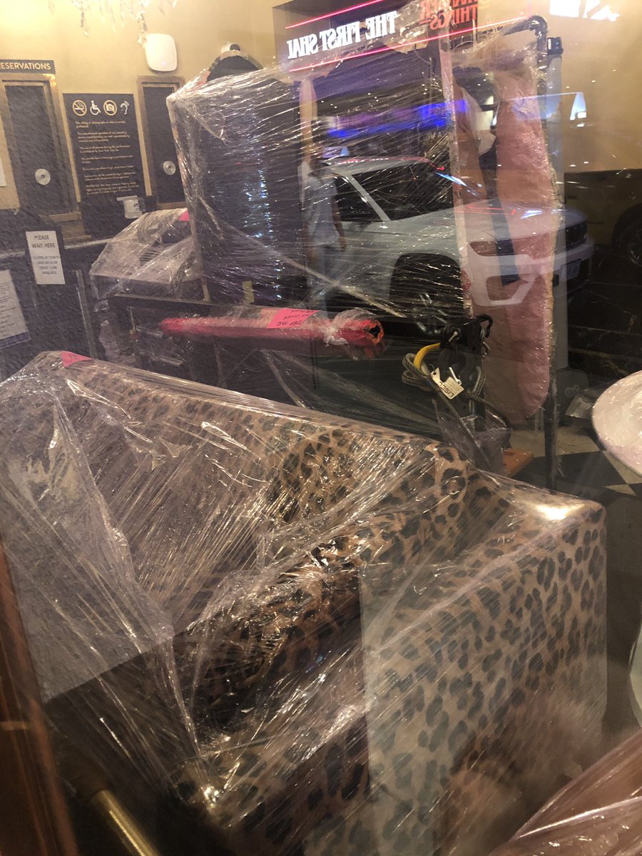 hongfish's tweet photo. Who wants to join my heist team? https://t.co/xVxFcKovSL