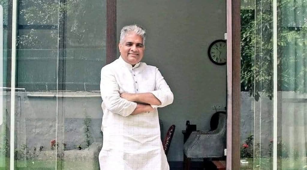 Puraram_MLA's tweet photo. माननीय केंद्रीय पर्यावरण, वन एवं जलवायु परिवर्तन मंत्री श्री भूपेंद्र यादव जी को जन्मदिवस की हार्दिक शुभकामनाएं!

मैं ईश्वर से आपके उत्तम स्वास्थ्य एवं दीर्घायु सहित सुयशपूर्ण जीवन की कामना करता हूं।

@byadavbjp #bhinmal #bjp4bhinmal https://t.co/JLtaeLLL5S