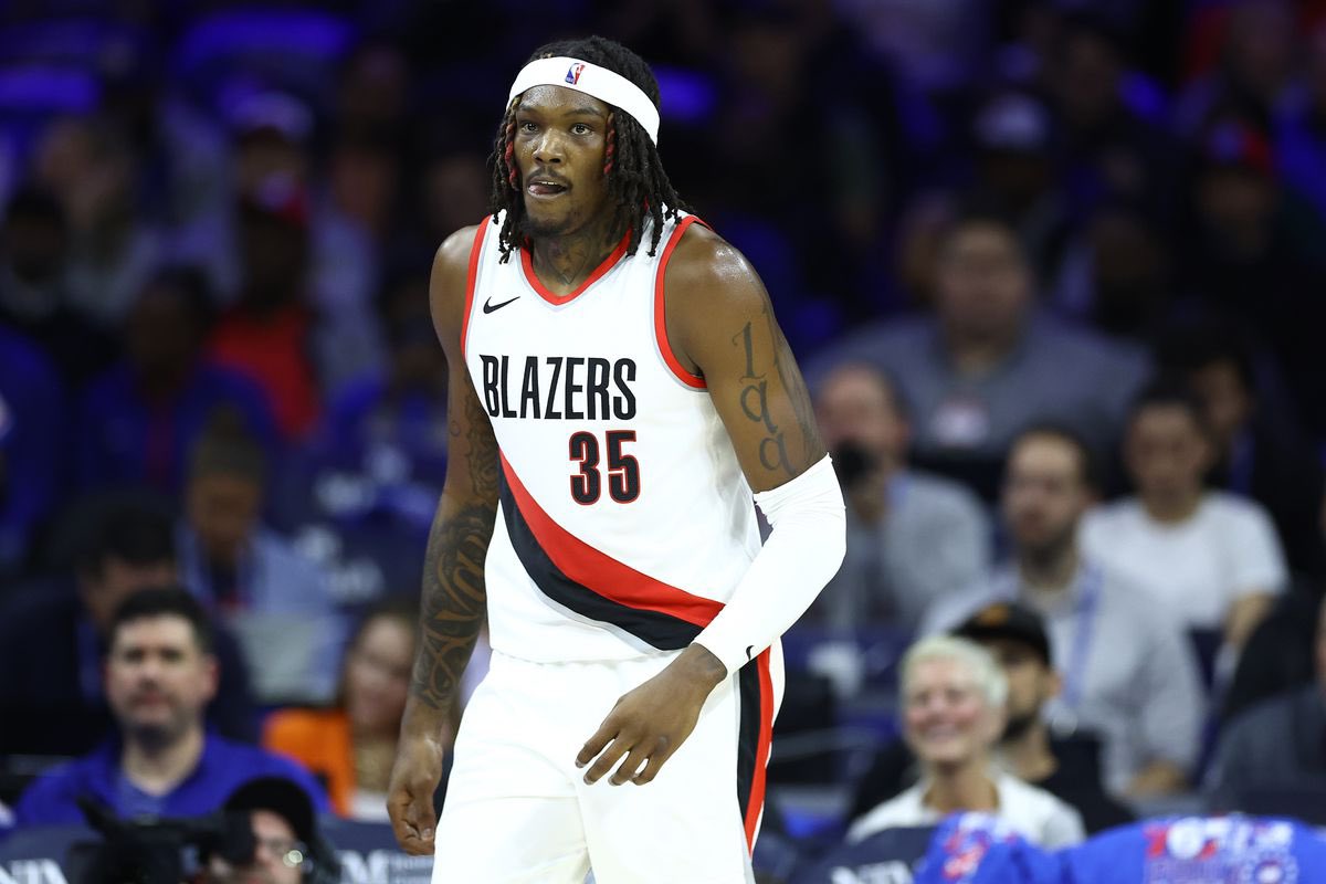 SleeperWizards's tweet photo. REPORT: Portland is not expected to retain Robert Williams, per @jwquick

One of the Wizards best free agency options is expected to be on the market 👀

Williams is "hoping to land a contract in the $15M a year range." https://t.co/BfXLpp4Ify