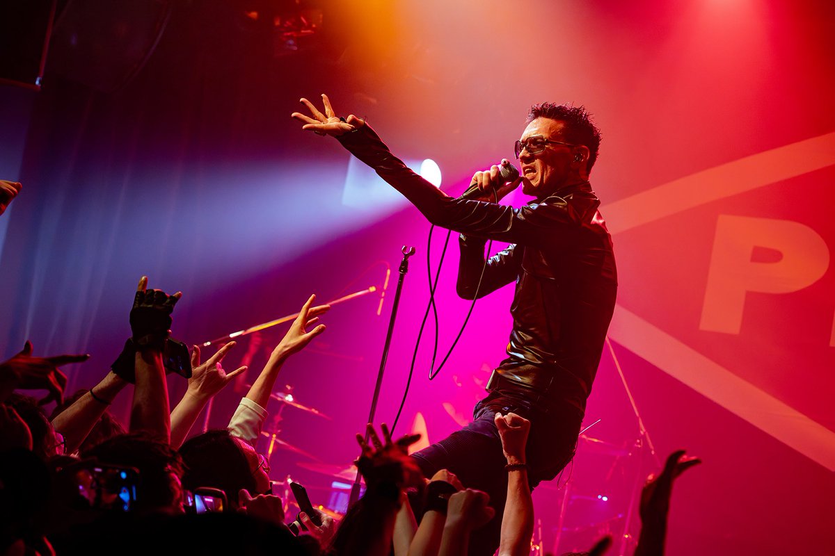 raymondwatts's tweet photo. Thank you for having PIG in Tokyo! It means the world to be here … it’s a joy to perform for you.
::
東京でPIGを開催していただき、ありがとうございます！ここにいられることは、世界がとても意味があります...あなたのために演奏できることは喜びです。
@vinyljunkierec @KOENJIHIGH https://t.co/iXKerl5VxT