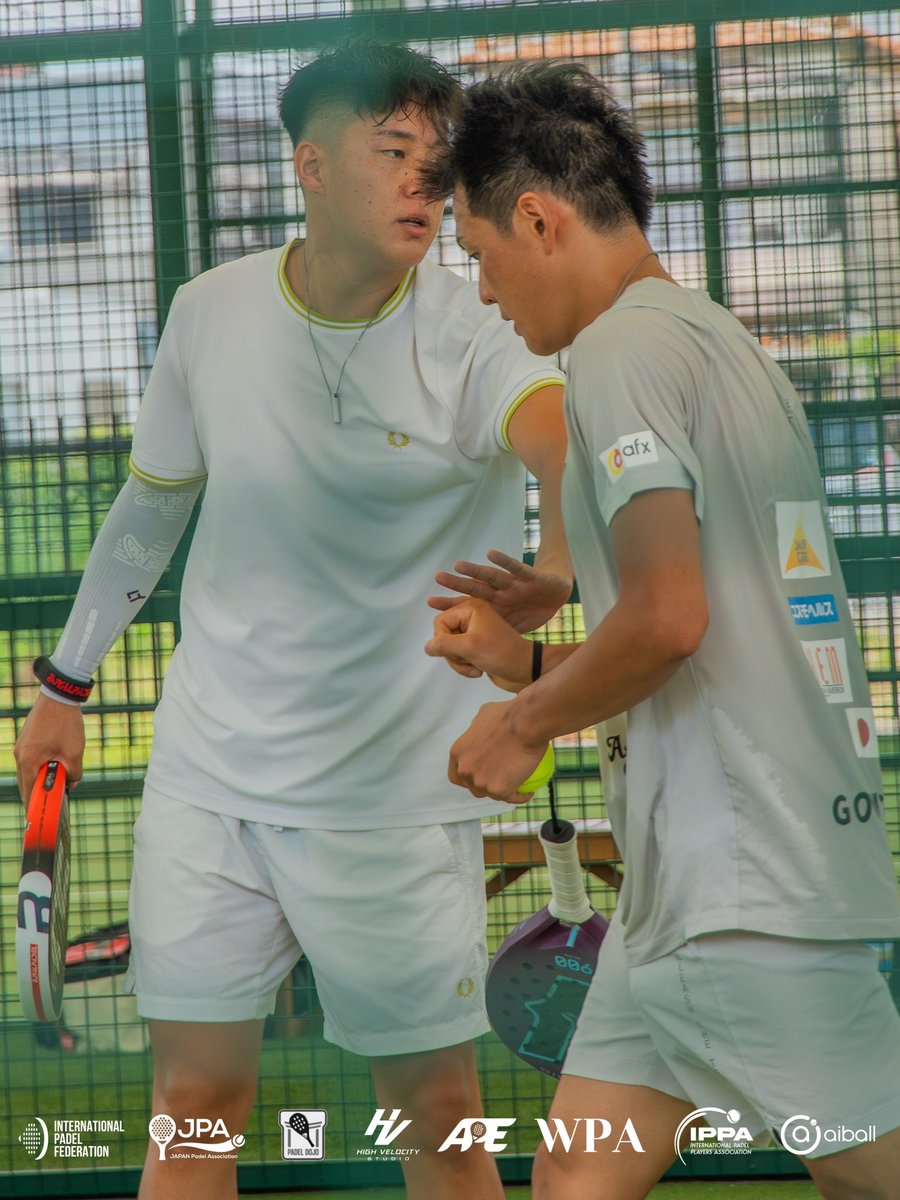 padel_gomichan's tweet photo. FIP(国際大会)挑戦の最中、日本で開催のBronzeカテゴリー大会。

悔しい！！
意気込みとは裏腹に、"行き届かないとこうなる"を痛感させられた大会になりました🦵🩹🎾

31歳、ここで気づけてよかった。
応援いつもありがとう！！❤️‍🔥
#パデル #padel https://t.co/1DpGkSyXE4