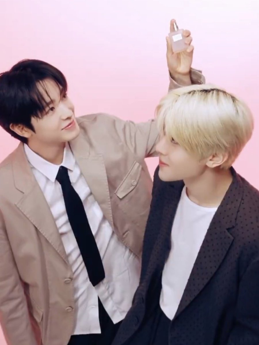 samgong4517's tweet photo. 우르먹우르먹 https://t.co/TAFwbrXeaC