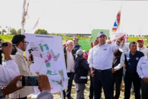 CupulaAlpha's tweet photo. El gobernador @armentapuebla_ encabezó el inicio de la ampliación de la carretera que conecta a San José Chiapa con Rafael Lara Grajales, una obra estratégica que fortalecerá la movilidad, el desarrollo regional y la competitividad de esta importante zona del estado. https://t.co/WLmwwRSVeU