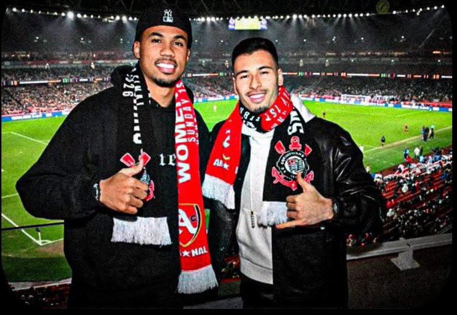 FeAlvinegra_'s tweet photo. Os dois gols do Brasil passaram por esses dois corinthianos,um deu assistencia,o outro fez o gol... Martinelli passou na base e Gabriel Magalhães é vai no setor norte da Gavioes ate hoje. https://t.co/hlthMiQjAE