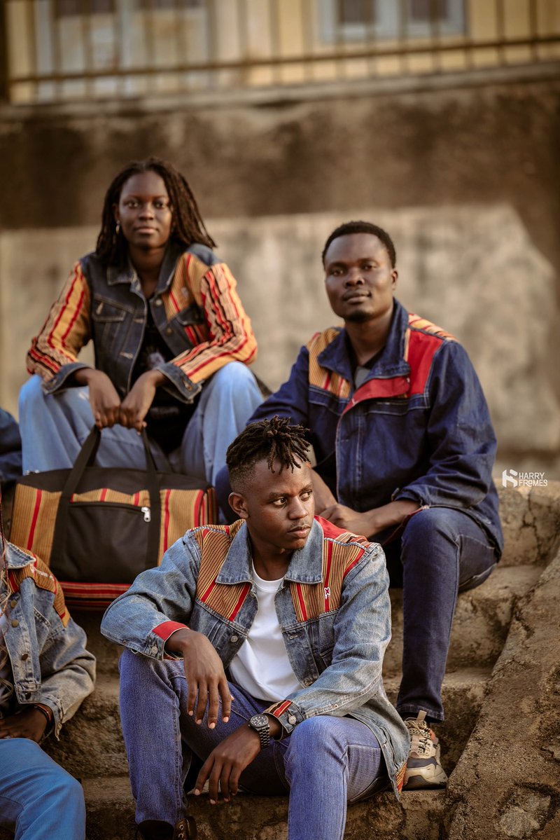 HarryFrames's tweet photo. Fashion is more than what we wear,it’s how we tell our story.
Inspired by culture. Crafted with creativity. Rooted in identity.
Wear your culture. Own your presence.
@Xpressions256
🎥 @HarryFrames
#Xpressions256 #AfricanFashion #WearYourCulture #MadeInUganda #HarryFrames📷 https://t.co/RlHCmPsJ3L