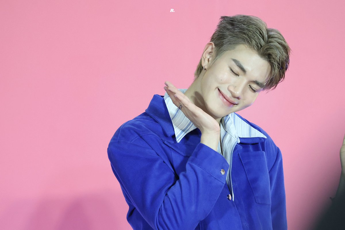 __recently's tweet photo. 🧈 

#Fourthnattawat 
#FOURTHxTOPSBEAUTY  
#HeadandShouldersxFourth https://t.co/pnjCiUUFSb
