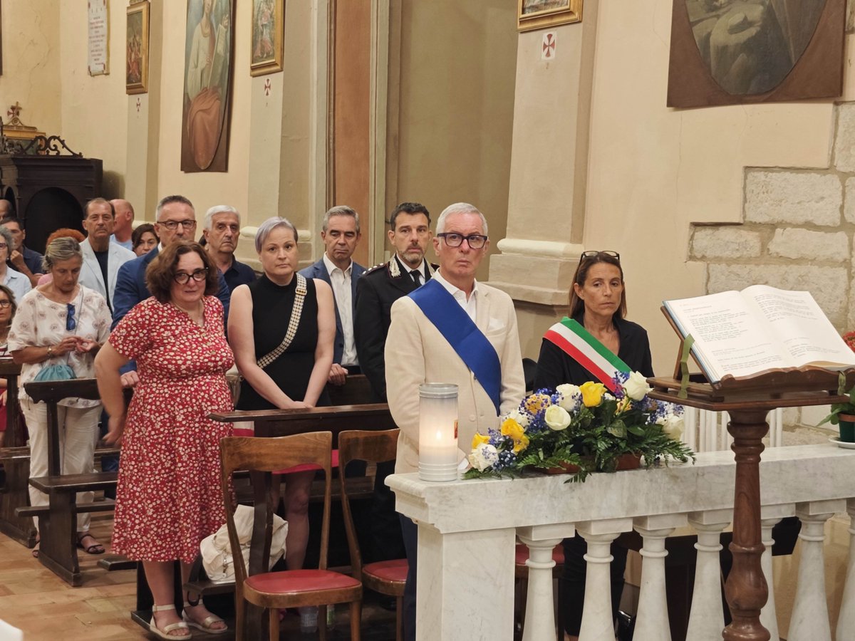 bancadipiacenza's tweet photo. Uno sportivo non comune che ha fatto qualcosa di grande. Consegnato il Premio solidarietà per la vita a Malgioglio. Leggi di più al link https://t.co/4Yy1R3pOaY #BancadiPiacenza https://t.co/E3y1qifWJh