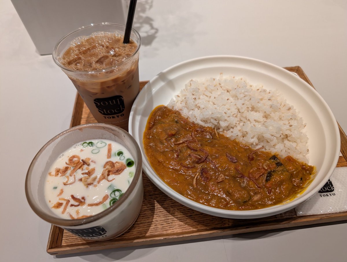 TojinoTabemono's tweet photo. 飯食ってジュエリー買いに行く予定だったけど電車動かなくなったからお家帰る https://t.co/sOVqXzsMEc