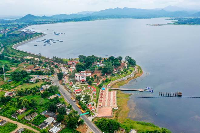 india_plus_'s tweet photo. BTW, This is Jharkhand 😍

📍Patratu Lake https://t.co/gOVI4oSqIp
