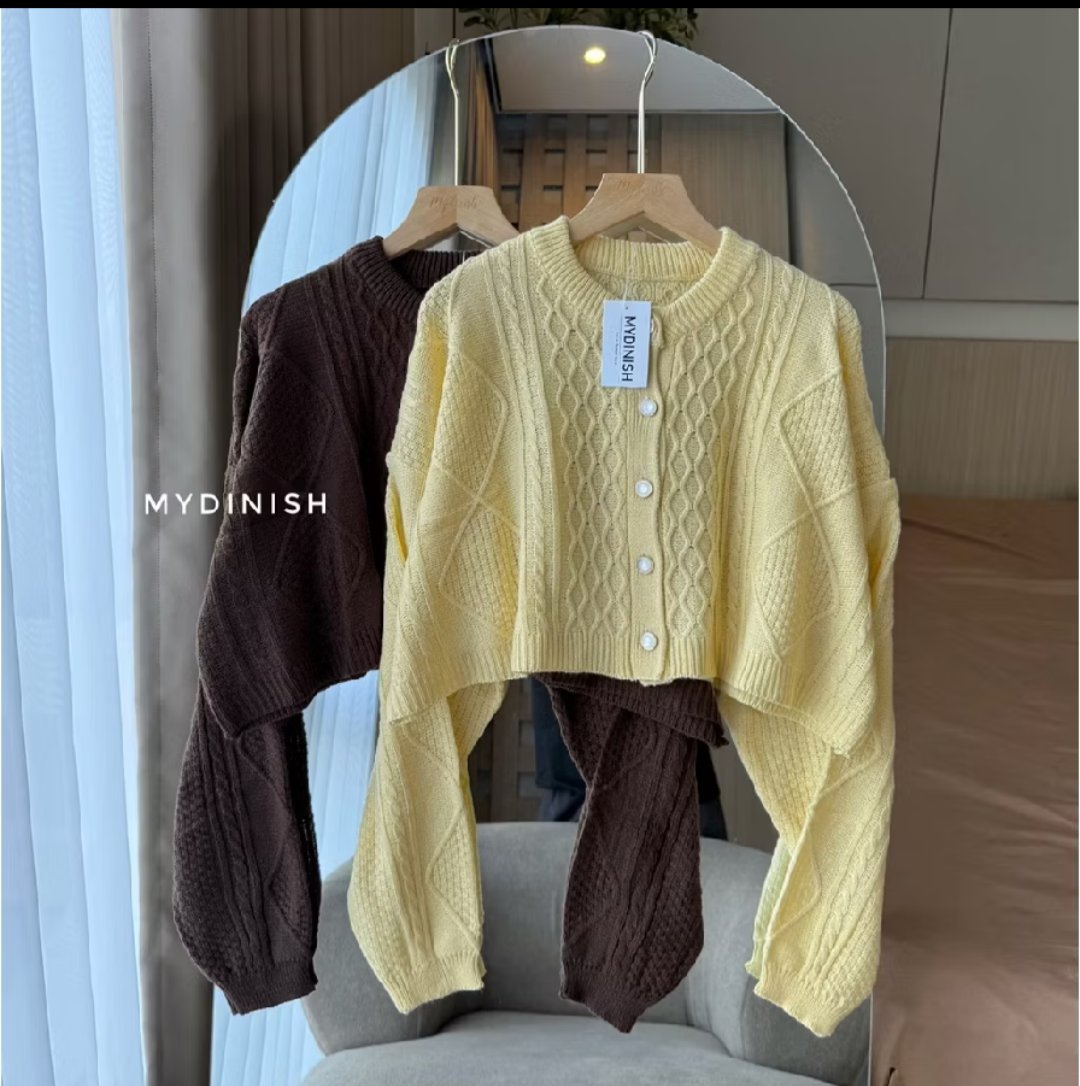 shawty_724's tweet photo. @rrrisool Masih baru kak 2 warna ini
95k/each 
Bisa cod oyen https://t.co/Vm89Be4EgY