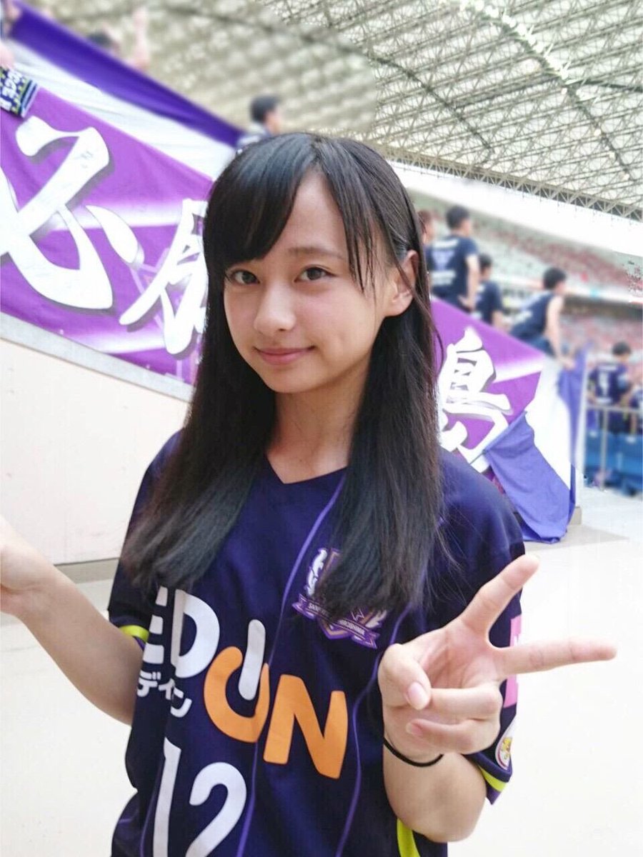 smileknee's tweet photo. ワールドカップ日本敗退したのでエロ所感を…
まずはサッカーガチ勢キャラで鼻につくコイツ
サンフレッチェの戦術が好きで〜♡とか森保監督に媚びてたけど
アイドルとして人気出ず当時強かったチームに節操なく擦り寄るのリアタイで見てたから
ただの尻軽サッカービッチ♡
絶対選手ともヤッてるわ♡ https://t.co/mBcA9jvS50