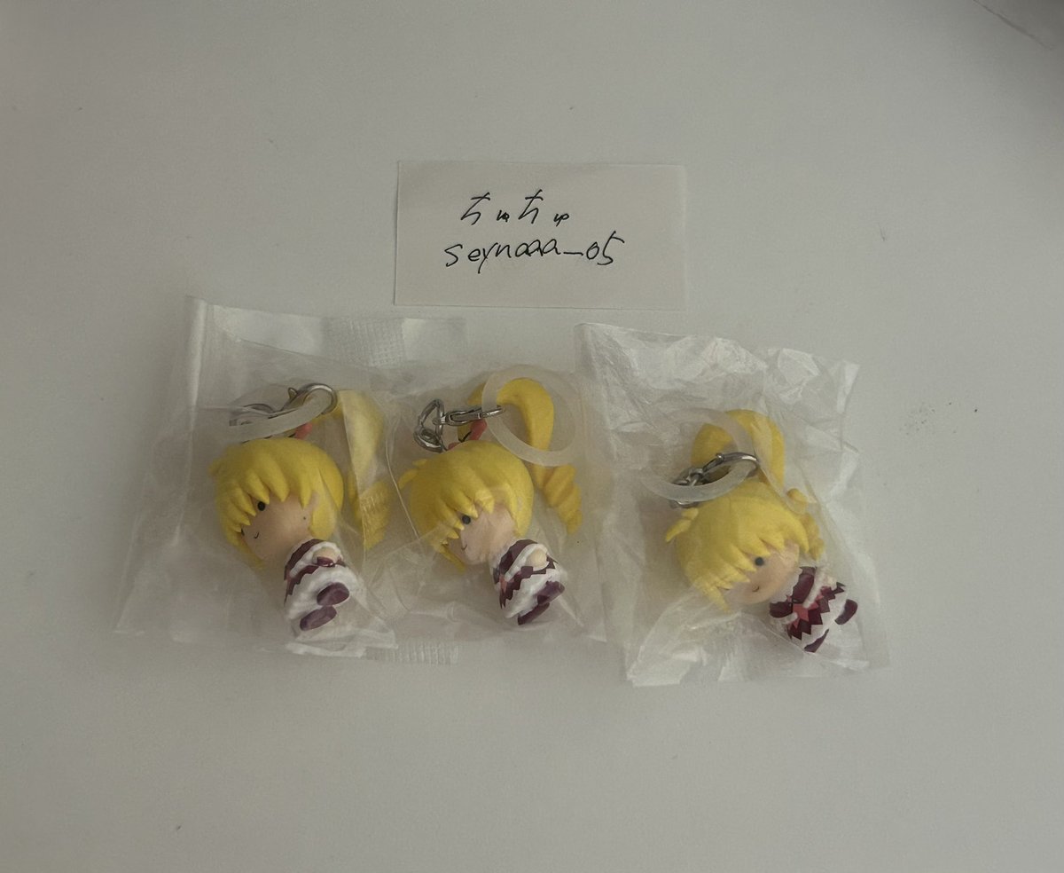 seynaaa_05's tweet photo. 【交換】ハンターハンター めじるしアクセサリー

求）2枚目👑伏黒甚爾＞ゴン、ヒソカ
譲）ビスケ

郵送のみ
比率違い可
お気軽にお声掛けください🙇‍♀️ https://t.co/Uc8ISotPEt