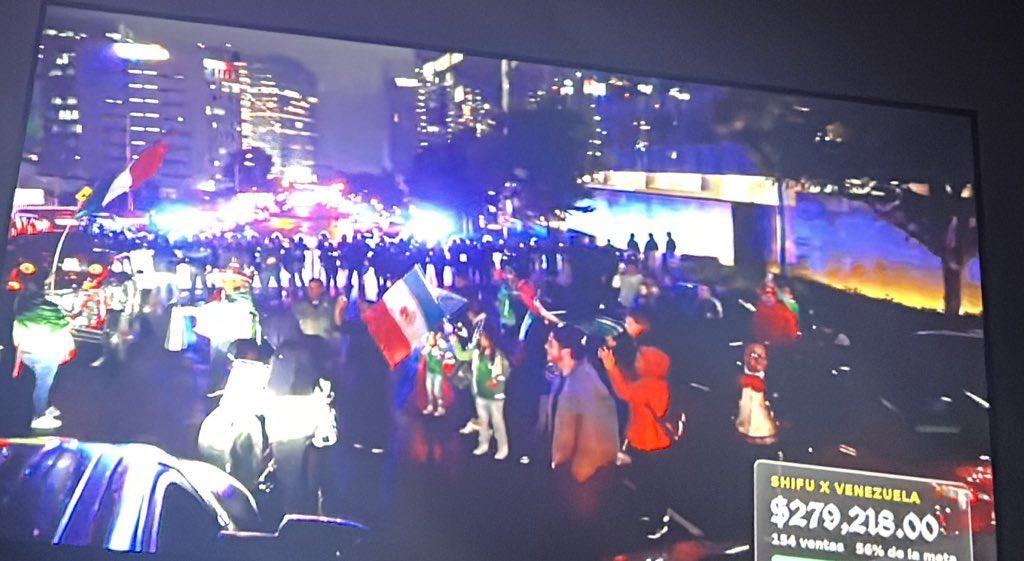 BrandonAlv72255's tweet photo. @chipilaso93 Envivo 1:21 am https://t.co/mFtLoQrku4
