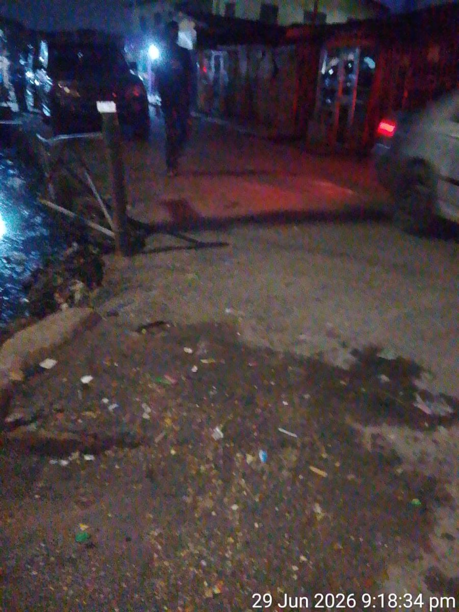 lawmaops's tweet photo. [8:57PM] #LagosCleanup #LAWMACares #RouteClearance #StreetSanitation #LAWMAOps

Black spot cleaning at Aje Street Junction. LAWMA teams deployed M036 to clear accumulated waste at the location as part of ongoing efforts to improve environmental sanitation and maintain cleaner public spaces across Lagos.

@Lawma_gov @LawmaCares
@followlasg
@jidesanwoolu
@drobafemihamzat
@tokunbo_wahab
@muyiwag
@LASGMOE