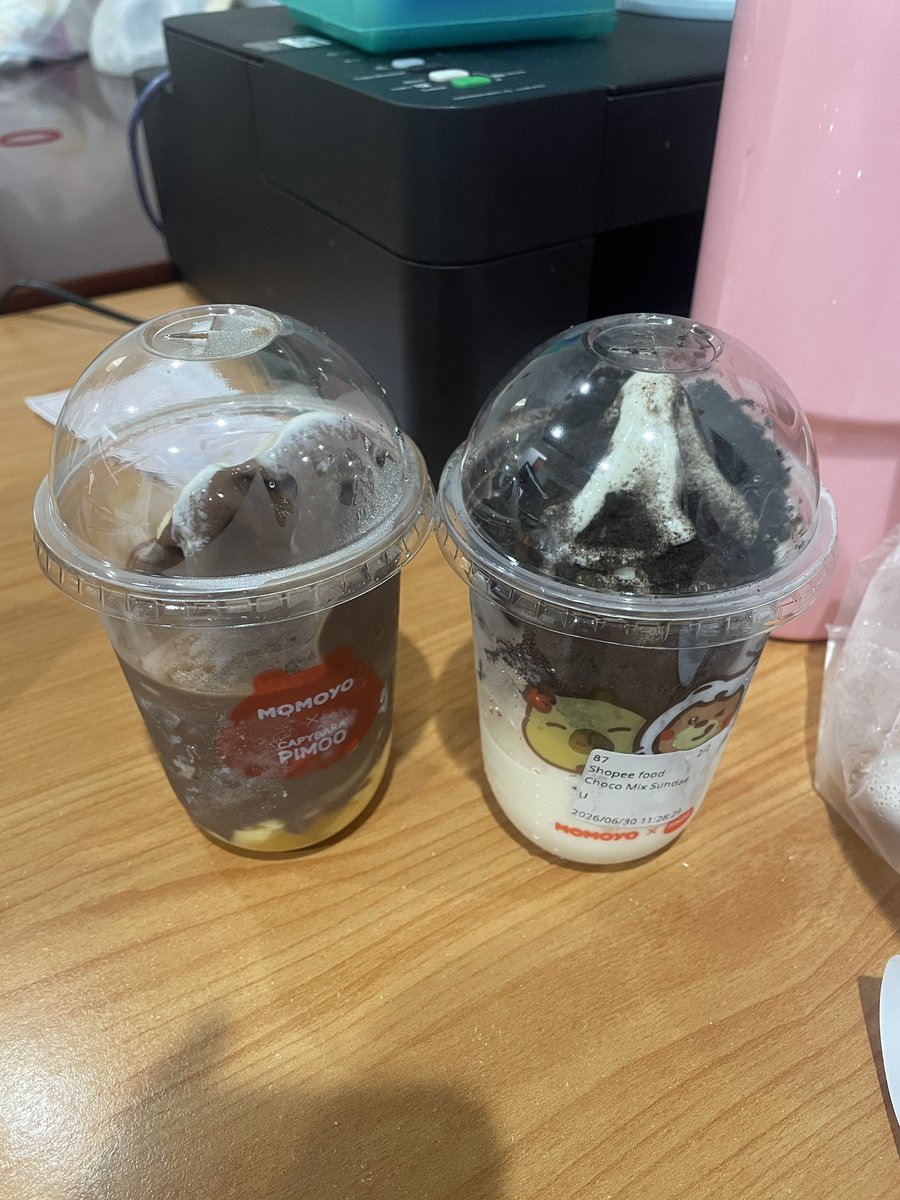 itsmelhaaa's tweet photo. Gaada angin gaada hujan d beliin es cream sama cabat akuuu
the best emng 🫶🏻 https://t.co/uGFWHo7fHz