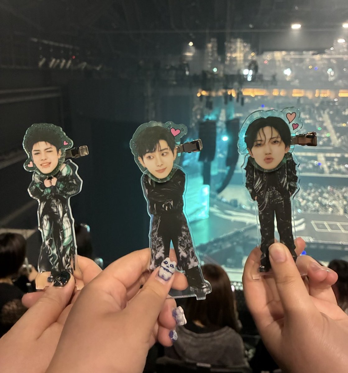 r11nakuma's tweet photo. BTW 神戸⭐️
#andTEAM #ASIATOUR_BLAZETHEWAY https://t.co/p9AGO9FV4R