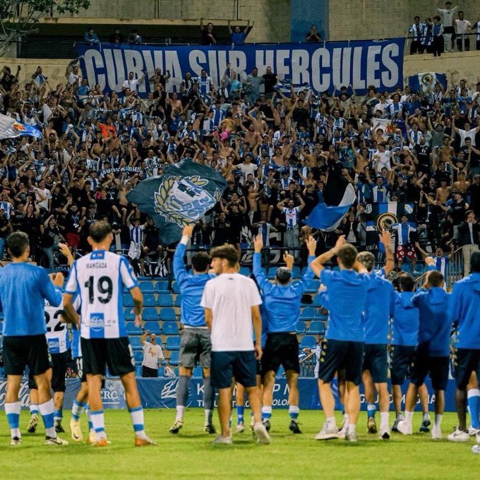 alvarohcf71's tweet photo. Me siguen faltando ellos 💔
Arregladlo @cfhercules https://t.co/6YmNWumcK5