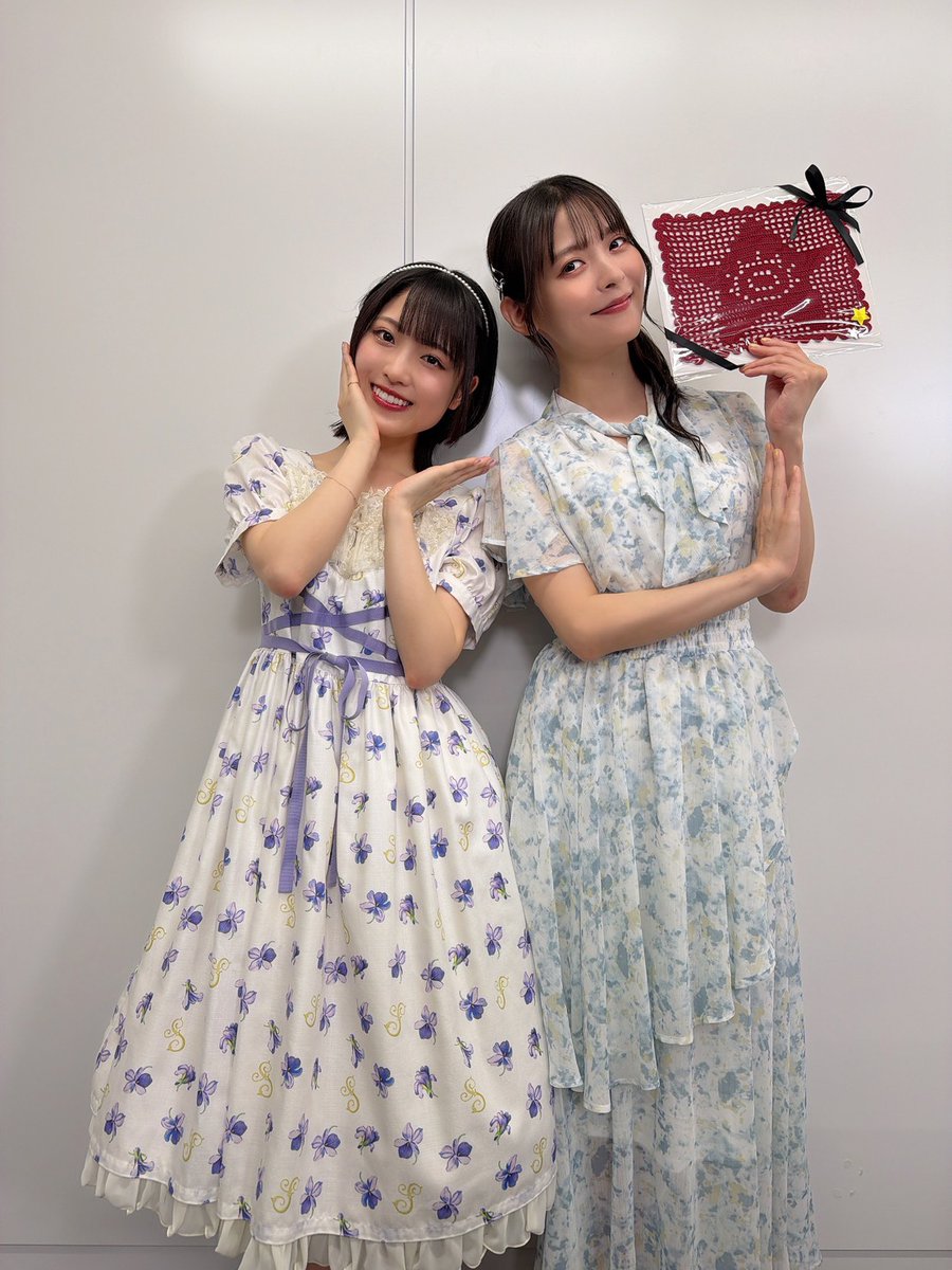 amiami_figure's tweet photo. ＼第8回配信アーカイブ公開中！／
▶️https://t.co/oVd9J69eBp

声優 #上坂すみれ さん( @uesaka_official )の番組🎙️
「すみぺ倶楽部 supported by あみあみ」
あみあみは番組スポンサーとして応援しています📣

第8回はゲストに #七瀬つむぎ さん( @tsumugi_nanase )をお迎えしました！
 
#すみぺ倶楽部 #AmiAmi