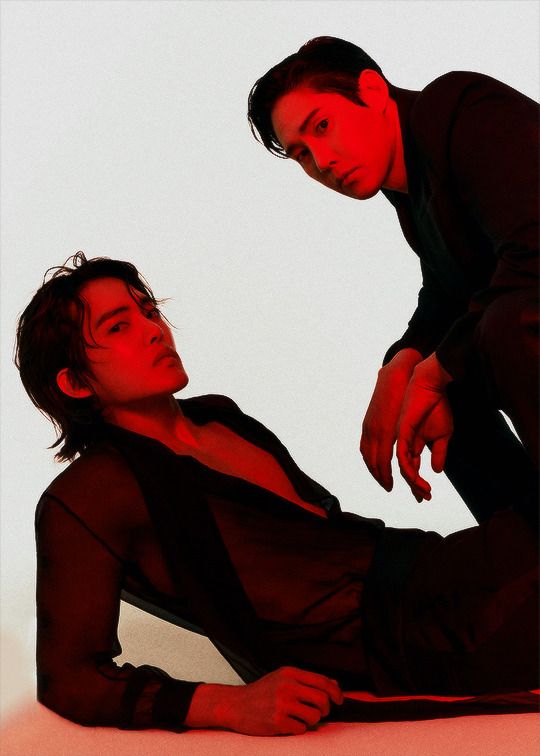 lololololo17000's tweet photo. Like what even is this. 😭 He just wants to be in a bl. https://t.co/cTXhhHKs13
