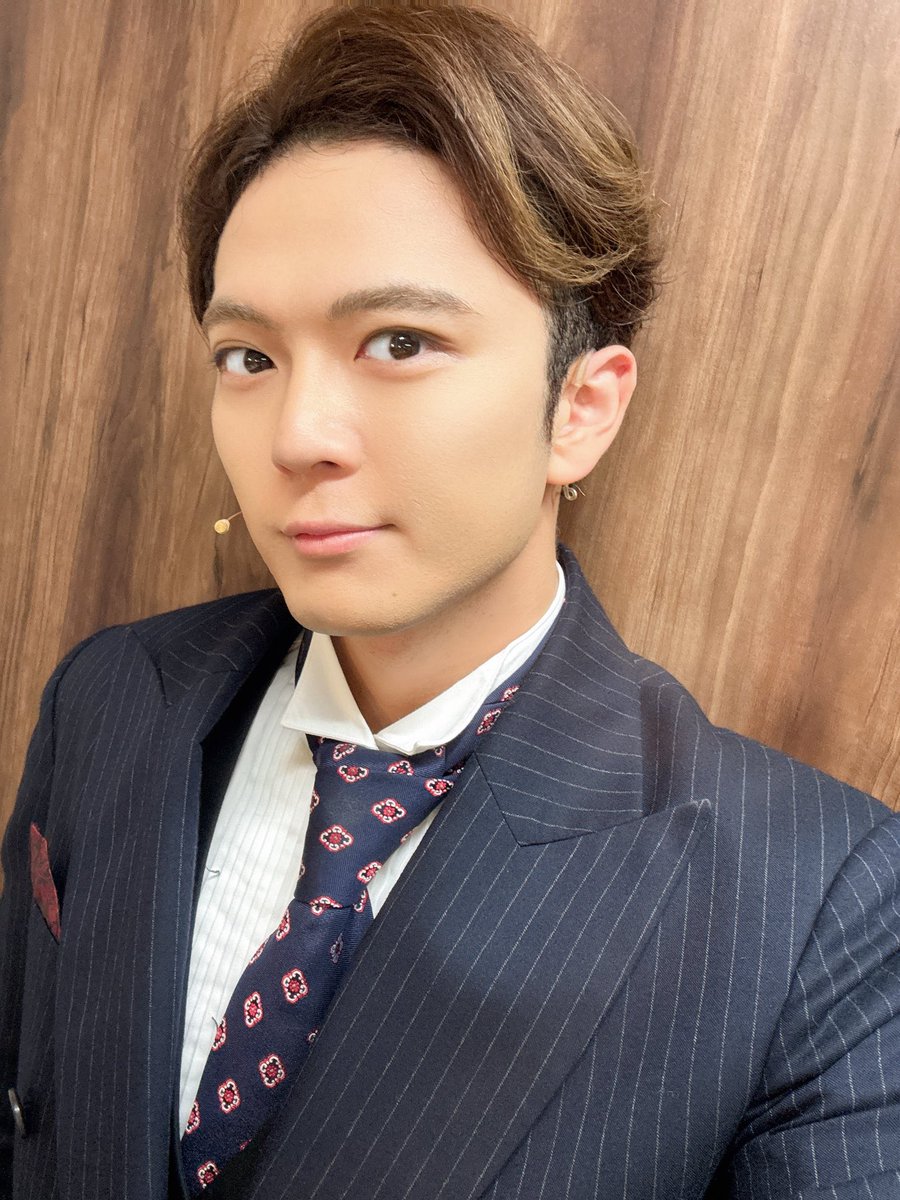 katodaigo0919's tweet photo. ミュージカル『レッドブック〜私は私を語るひと〜』

大阪千穐楽。
誠にありがとうございました😭
残すところ、名古屋3公演、、、
寂しいです。。。
最後の最後まで頑張ります！！！ https://t.co/jyNxWXyeeb