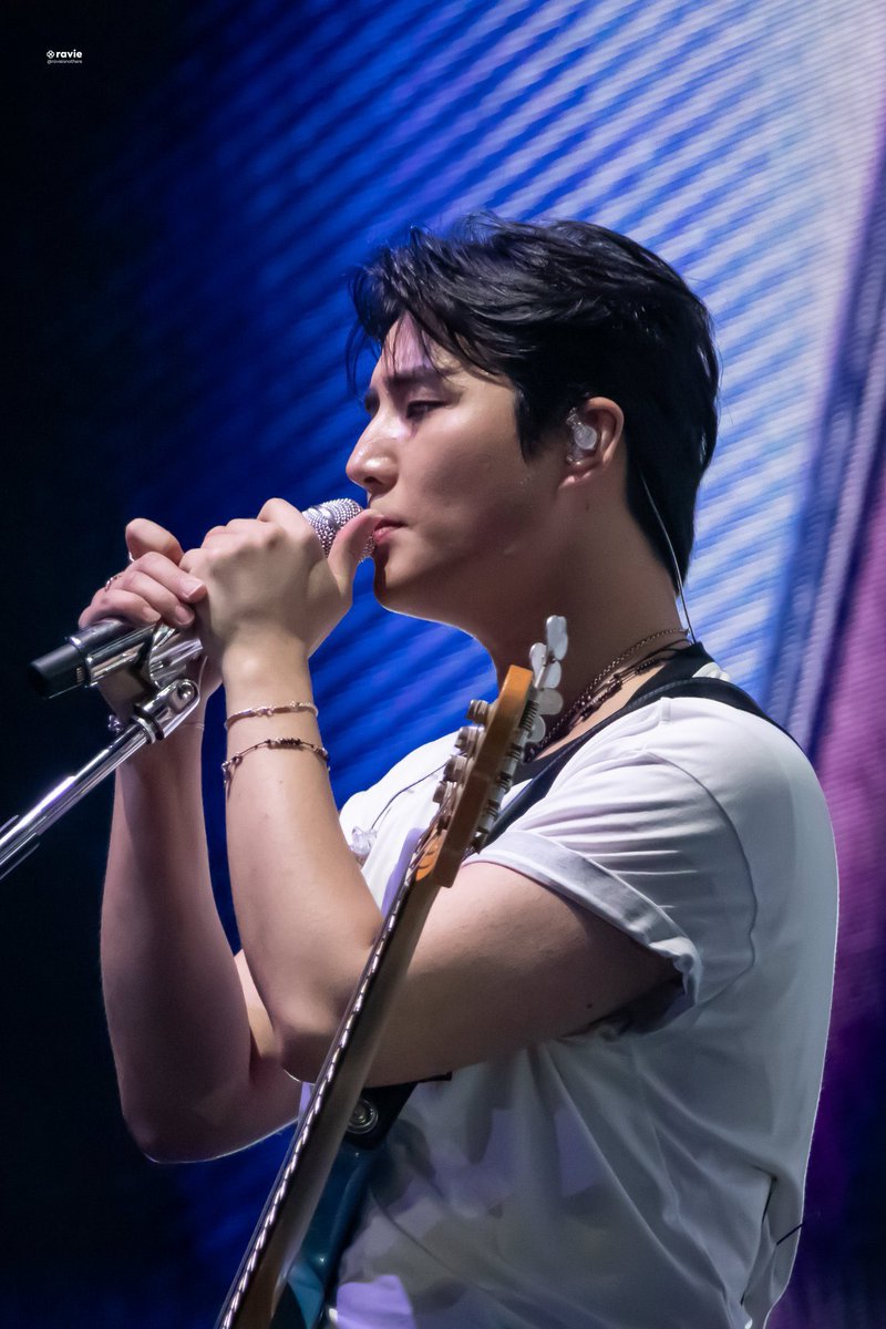 biewithyonk's tweet photo. dunia butuh eluhk, YOUNGK MEMBEL MANTEP https://t.co/BbElI5A4Px