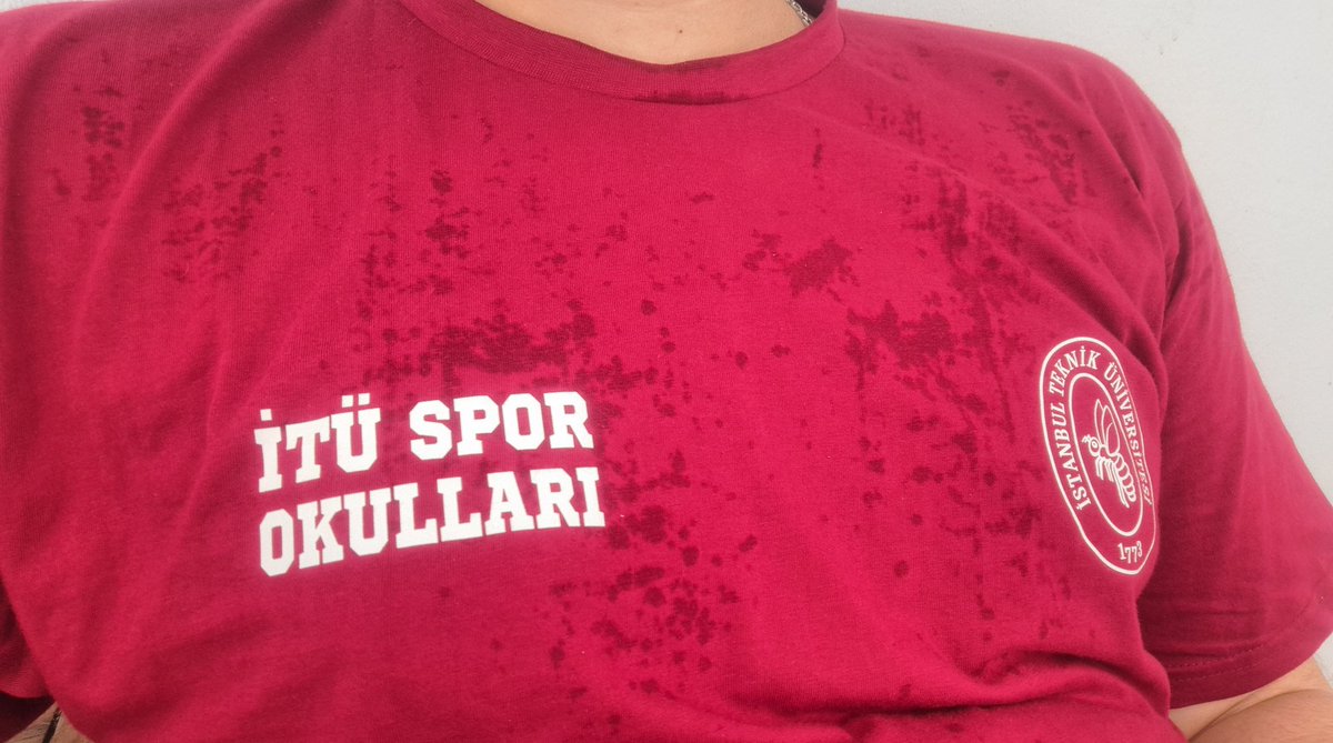 alpcgcl's tweet photo. this shirt is my skin... https://t.co/Mm1wh0zHaK