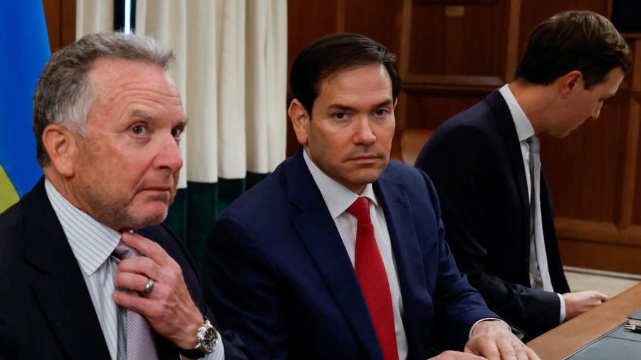 JoopSoesan's tweet photo. Witkoff en Rubio lichten het Congres in tijdens de allereerste bijeenkomst sinds de ondertekening van het memorandum van overeenstemming tussen de VS en Iran - aldus een verslag.
Parlementsleden van beide partijen drongen er bij de regeringsfunctionarissen op aan om zich uit te spreken over kwesties zoals het opheffen van sancties tegen Iran en het heropenen van de Straat van Hormuz. https://t.co/VHn3pCE9mx