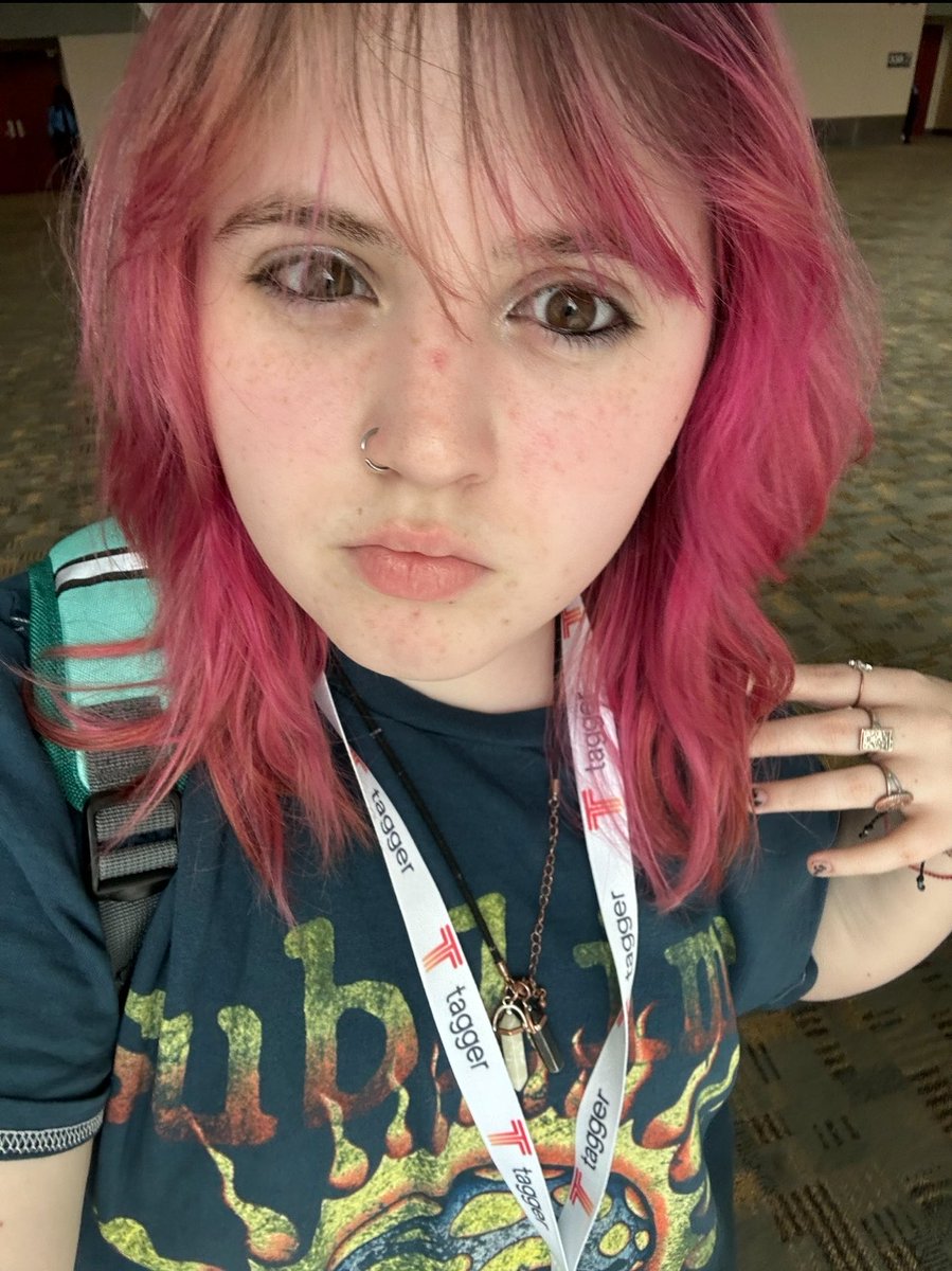 honeydewalt's tweet photo. vidcon 2023 -> vidcon 2026

im copying everyone hey https://t.co/qUwuOtNQct