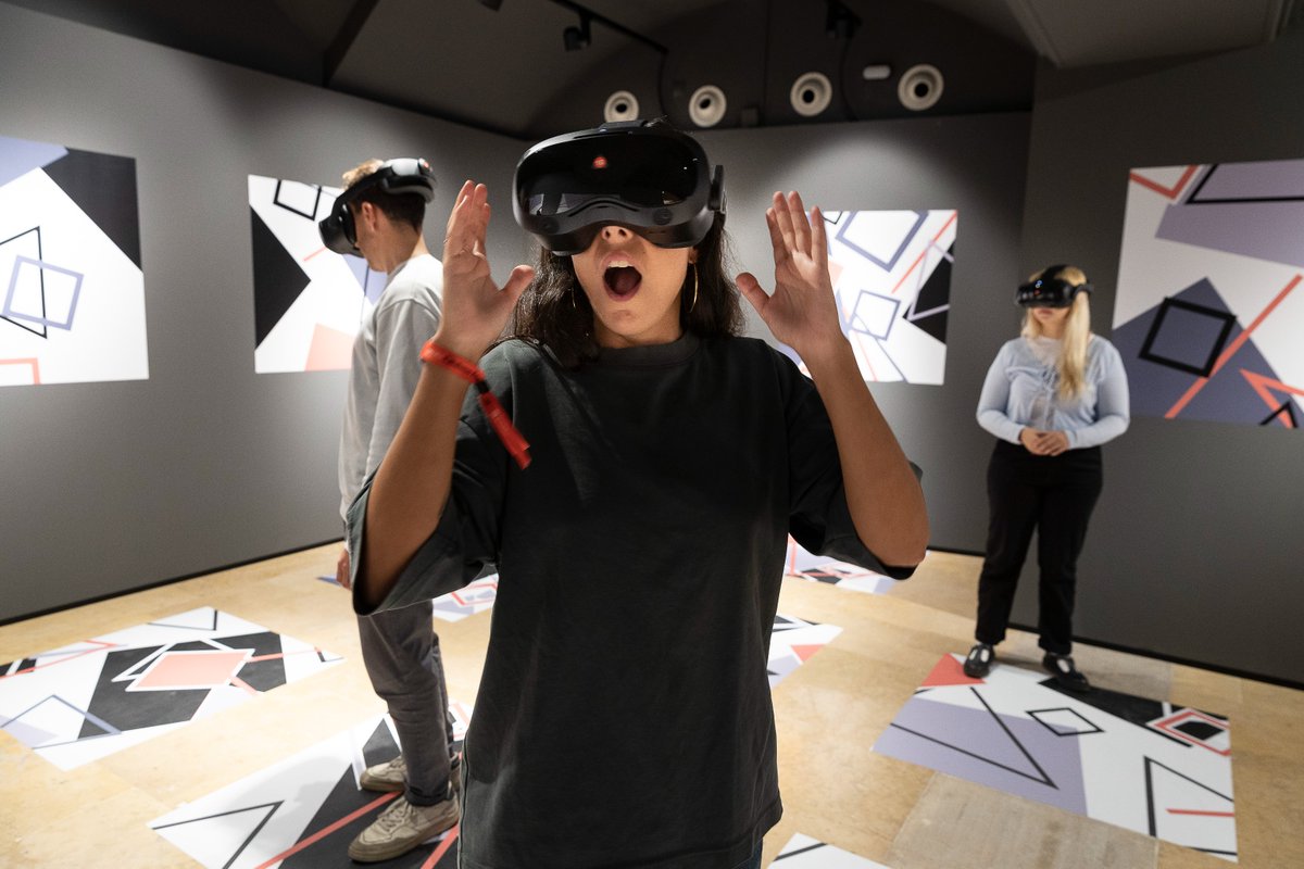 patrimonigencat's tweet photo. ⛱️ Aquest estiu, viu el patrimoni cultural com mai a l'Espai Moja. 

👀'Els Ulls de la Història' et porta una experiència immersiva on història, tradicions i tecnologia s'uneixen.

🎟️ Reserva gratuïta aquí:
https://t.co/yYe0SiBQxw https://t.co/gEHTkQOmnF