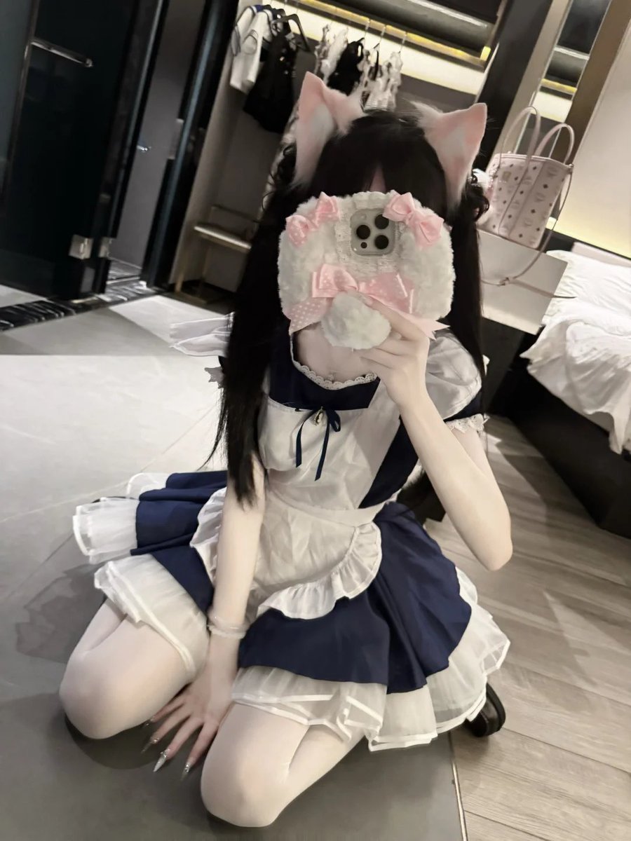 kulomiyeeea's tweet photo. 更新一下置顶    
  喜欢我的宝宝来入我🚪好嘛     
 🚪188/288/520      
妹宝们欢迎找我互关互转    
坐标长沙，接线下过门咨询 https://t.co/Cd23ou4dJM