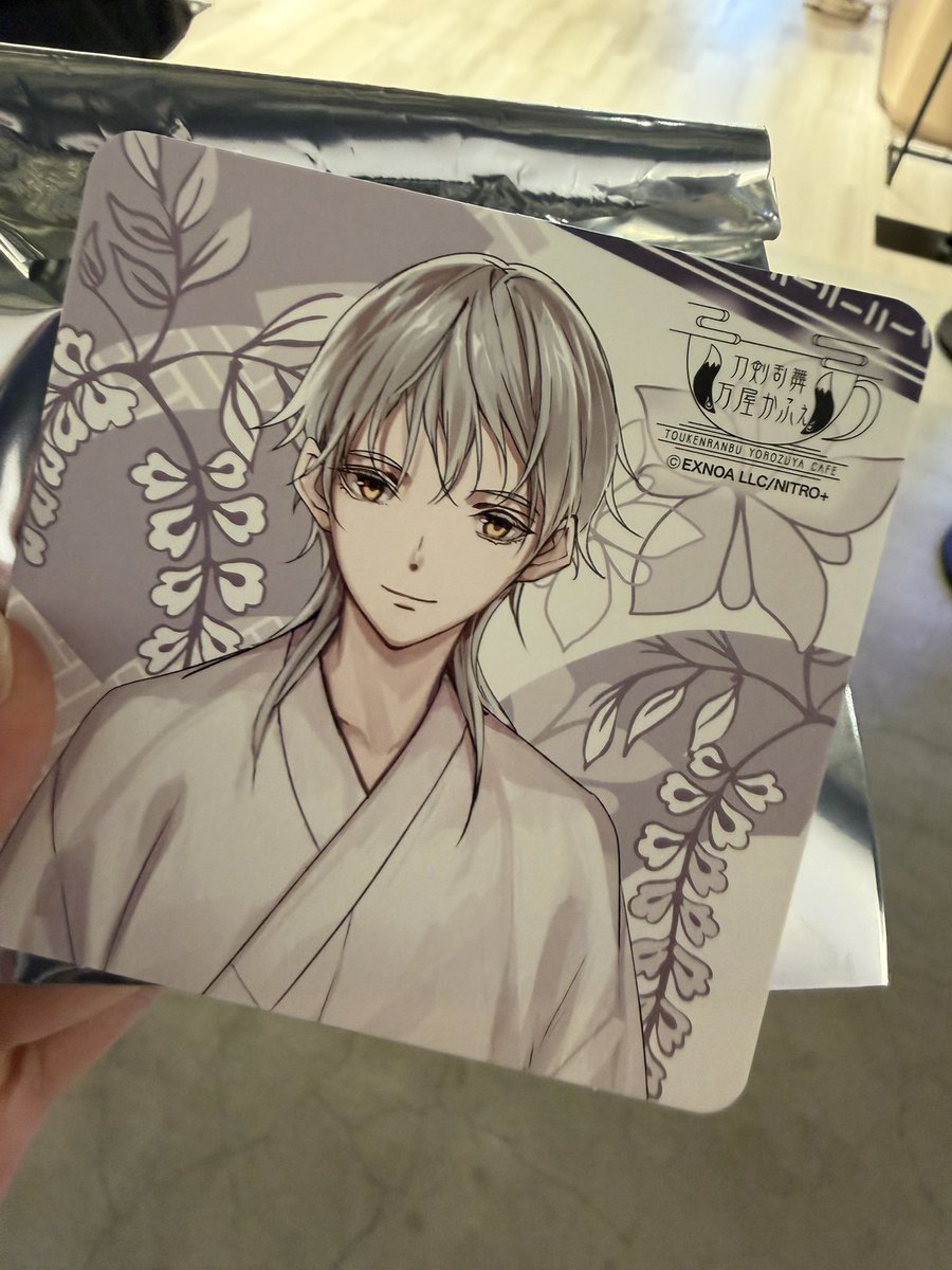 S_A1279's tweet photo. 家に来ました鶴丸国永😭 https://t.co/qhE4xh73io